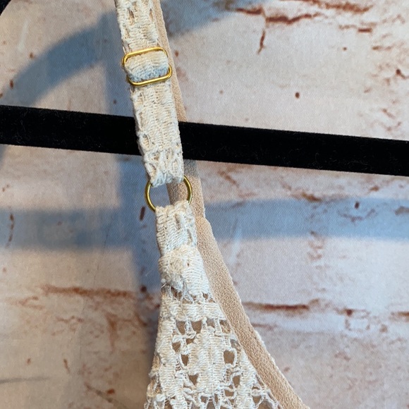 CAbi 798 it girl ivory lace overlay tank top cream - Picture 8 of 8